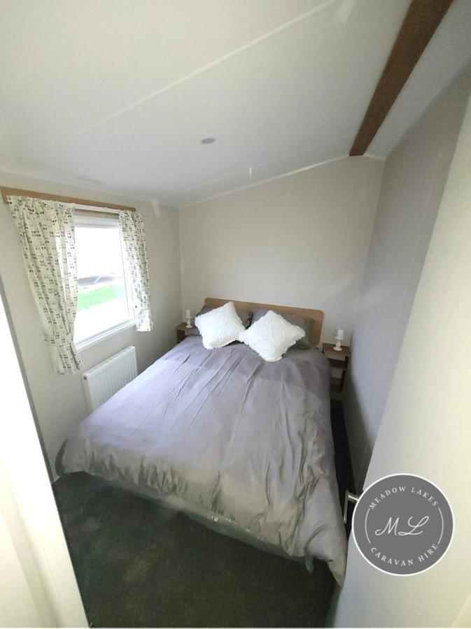 Palm Grove 181- Golden Palm - Pet Friendly, Wifi, Central Heating, Bed Linen - Meadow Lakes Caravan & Lodge Hire Chapel St. Leonards Exterior foto