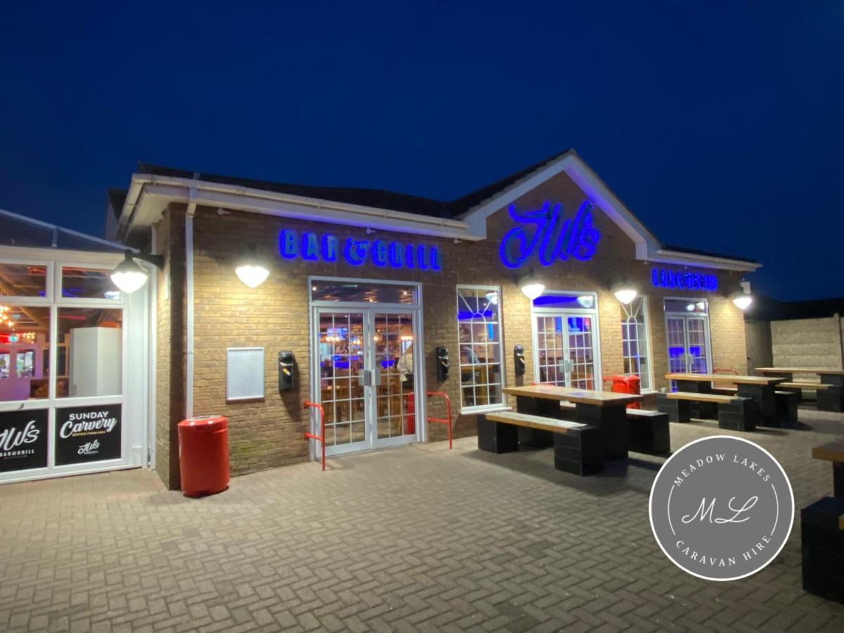 Palm Grove 181- Golden Palm - Pet Friendly, Wifi, Central Heating, Bed Linen - Meadow Lakes Caravan & Lodge Hire Chapel St. Leonards Exterior foto